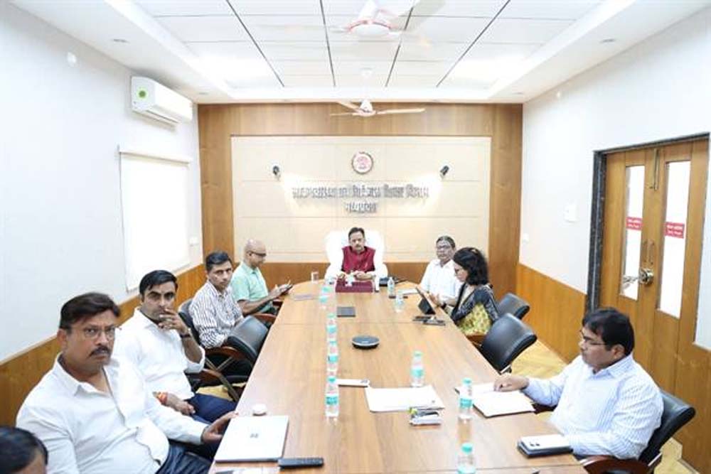 बालाघाट में स्वास्थ्य सेवाओं की शत प्रतिशत पहुंच और गुणवत्ता सुनिश्चित करने के दिये निर्देश
