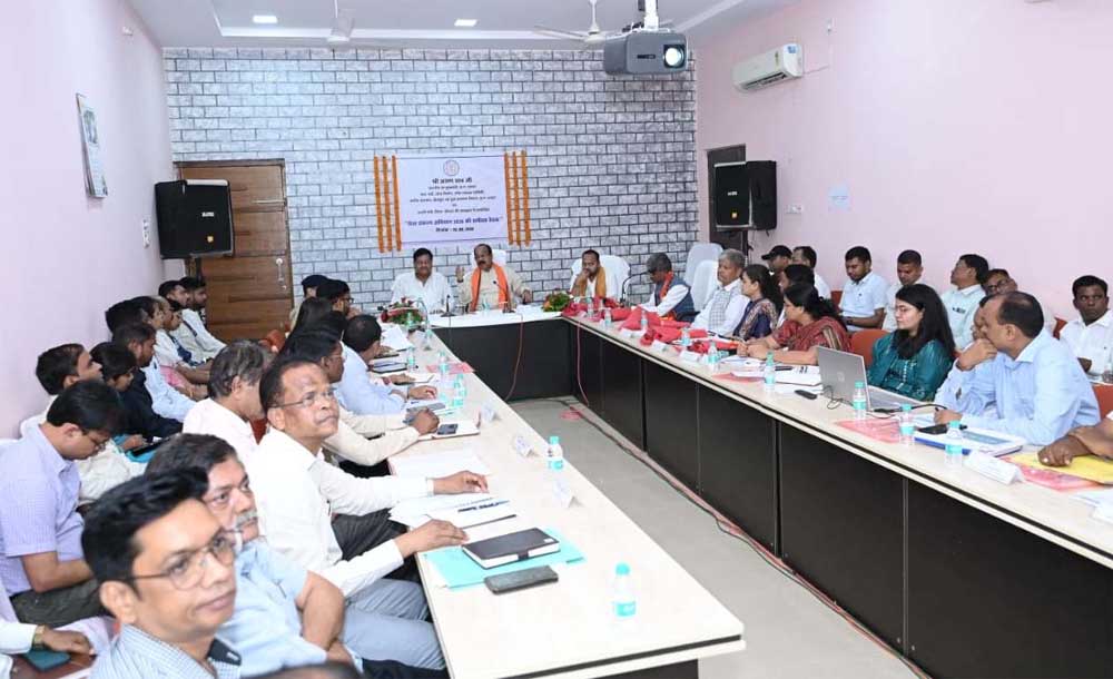सभी विभागों की सहभागिता से अभियान को बनाएं सफल – अरुण साव