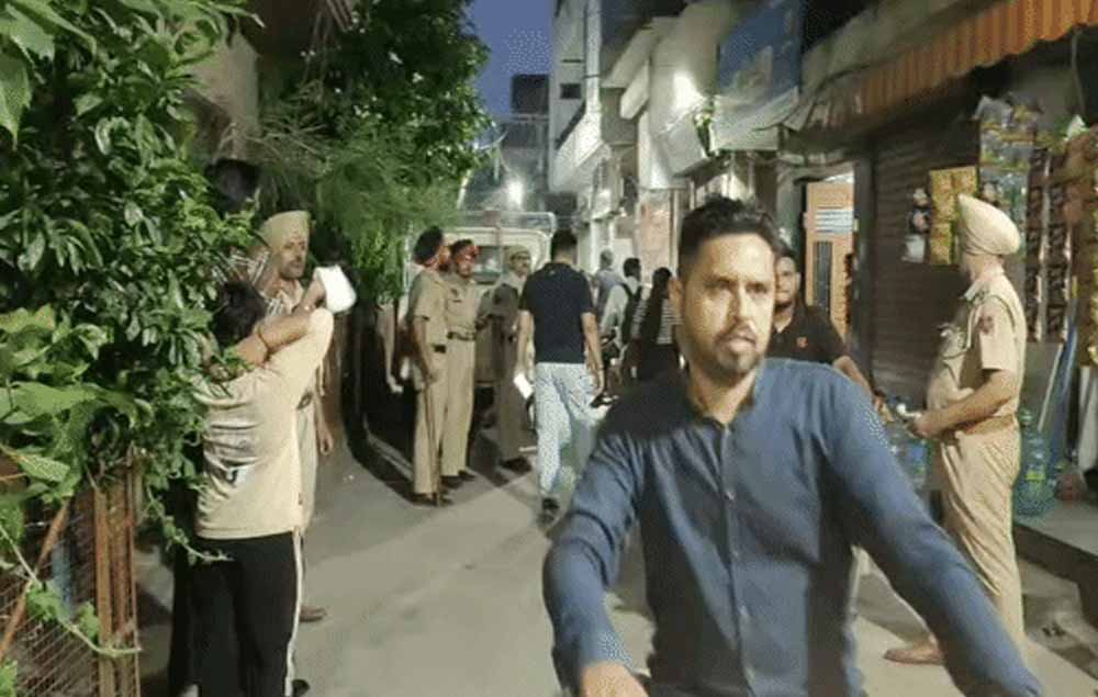 जालंधर में टूल्स कंपनी पर छापा, पुलिस और मालिक आमने-सामने; जमकर हुई बहस