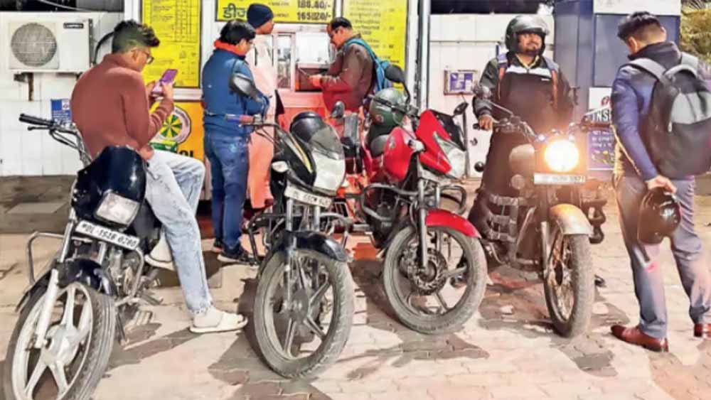 गाड़ी की नंबर प्लेट में बदलाव पड़ा भारी, जालंधर में नहीं मिलेगा ईंधन