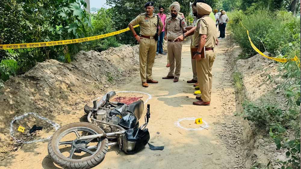 तरनतारन में एनकाउंटर के बाद वांटेड बदमाश गिरफ्तार, पैर में लगीं दो गोलियां