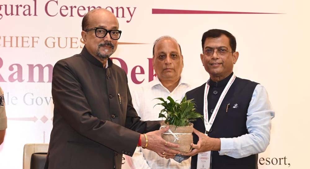 नवा रायपुर में राज्य निर्वाचन आयुक्तों के 32वें अखिल भारतीय सम्मेलन का राज्यपालरामेन डेका ने किया शुभारंभ