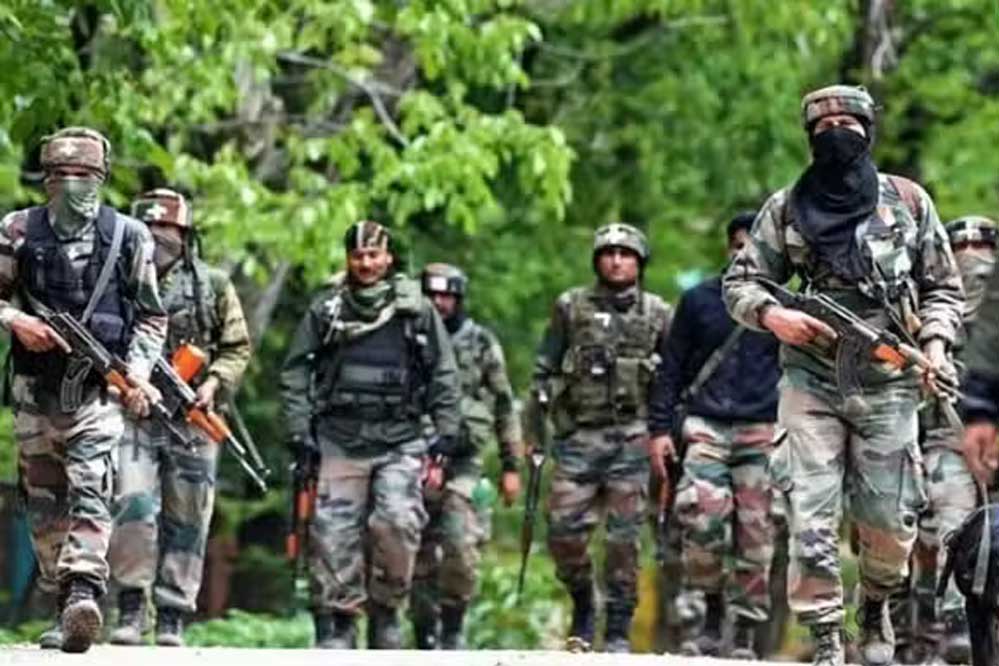 जम्मू-कश्मीर के उधमपुर में मुठभेड़, सुरक्षाबलों ने 2 आतंकियों को मार गिराया