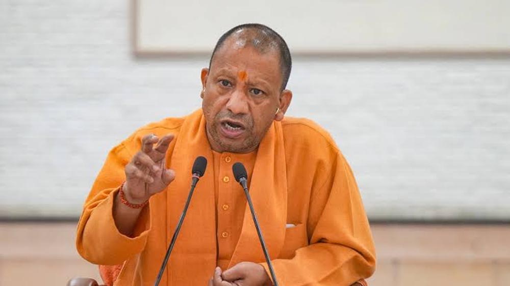 ₹4,000 करोड़ के भूखंड घोटाले में हरीश चंद्र पर गिरी गाज, नौकरी से बर्खास्त
