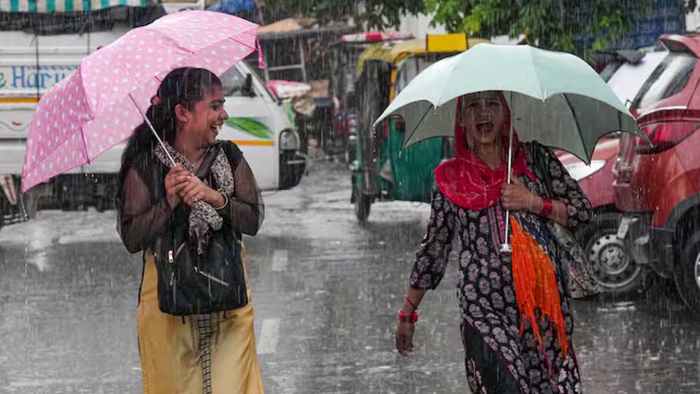 पंजाब के 13 जिलों में मौसम विभाग का अलर्ट, जालंधर में झमाझम बारिश