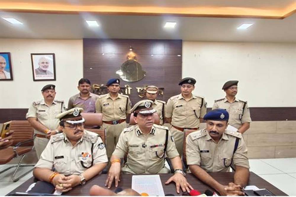 अंतर्राज्यीय समन्वय, सीसीटीवी एवं तकनीकी साक्ष्यों से 03 आरोपी गिरफ्तार