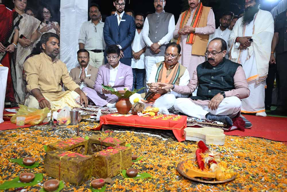मुख्यमंत्री विष्णु देव साय एवं सहकारिता मंत्री श्री केदार कश्यप ने गन्ना किसानों को दी बधाई