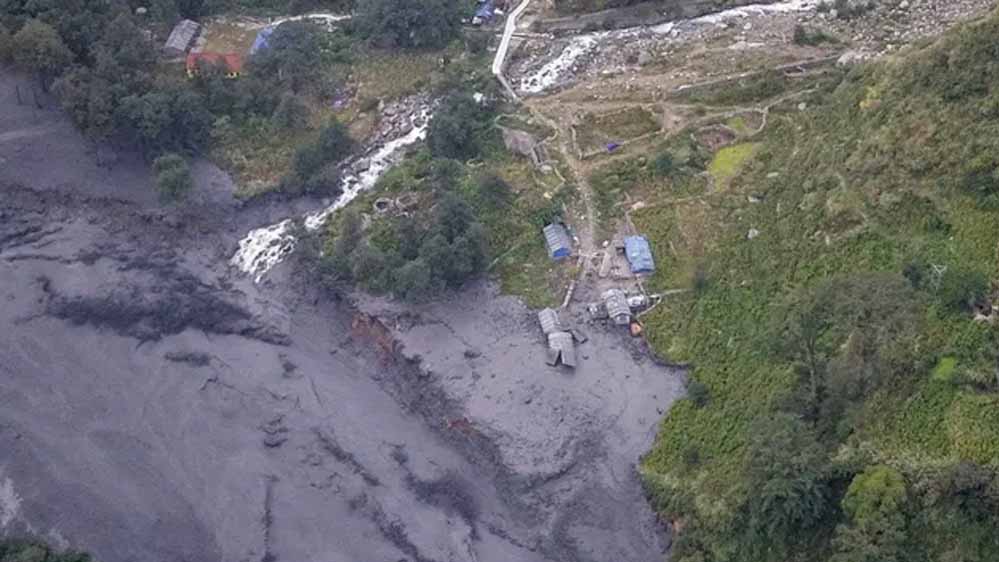नेपाल के मनासलू ट्रेकिंग क्षेत्र में तबाही, बूढ़ी गंडकी नदी की बाढ़ में घर-पुल बहे, पर्यटकों की बढ़ी मुश्किलें
