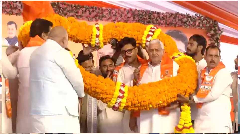 समाजवादी पार्टी में बड़ी टूट! अभय सिंह, राकेश प्रताप सिंह और विनोद चतुर्वेदी बीजेपी में शामिल