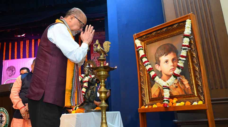 छत्तीसगढ़ की लोककलाओं को डिजिटल माध्यमों से दुनिया तक पहुंचाएं: राज्यपाल रमेन डेका