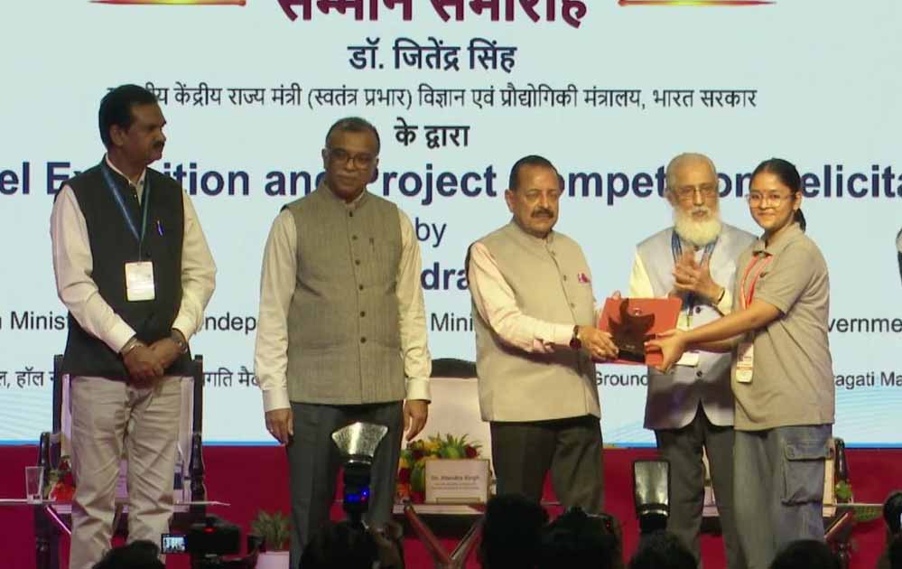 योगी सरकार की यूपी राइज पहल से युवाओं को मिलेगा नया अवसर, इनोवेशन पर जोर