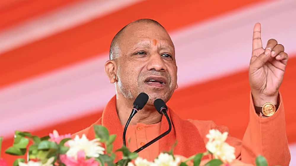 मीरजापुर में शिक्षक-स्नातक सम्मेलन में मुख्यमंत्री योगी ने भरी हुंकार, भाजपा प्रत्याशियों के लिए मांगा समर्थन