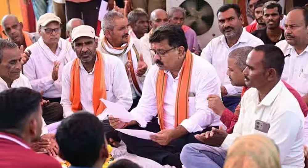 लोगों की शिकायत पर एक्शन में डिप्टी CM, सड़क दोबारा बनाने के दिए निर्देश