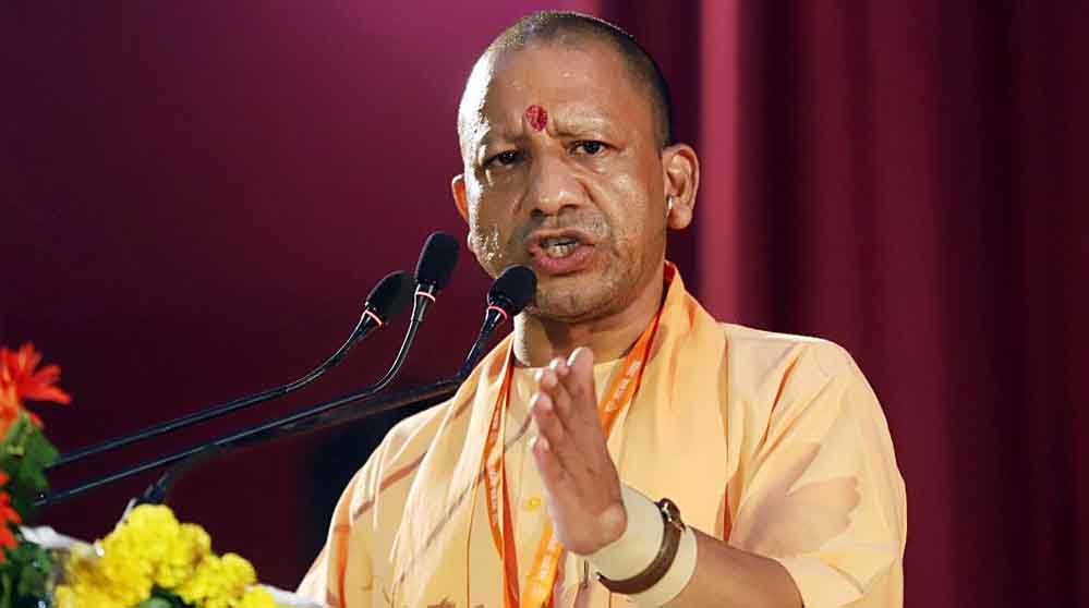 विजयादशमी पर समाज को तोड़ने वाली शक्तियों को करें बेनकाब: सीएम योगी