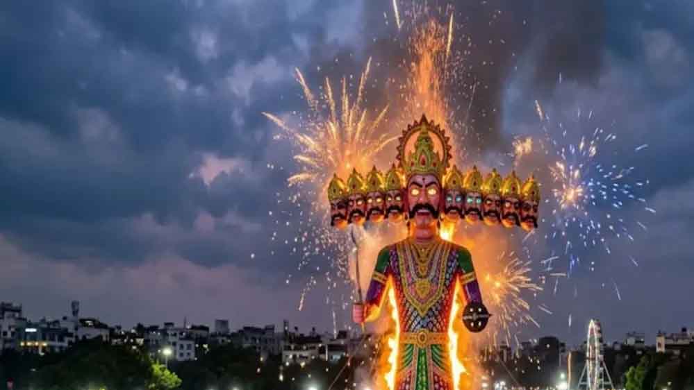 दशहरे पर MP में भव्य आयोजन, भोपाल के 18 मैदानों में रावण दहन; बारिश का अलर्ट