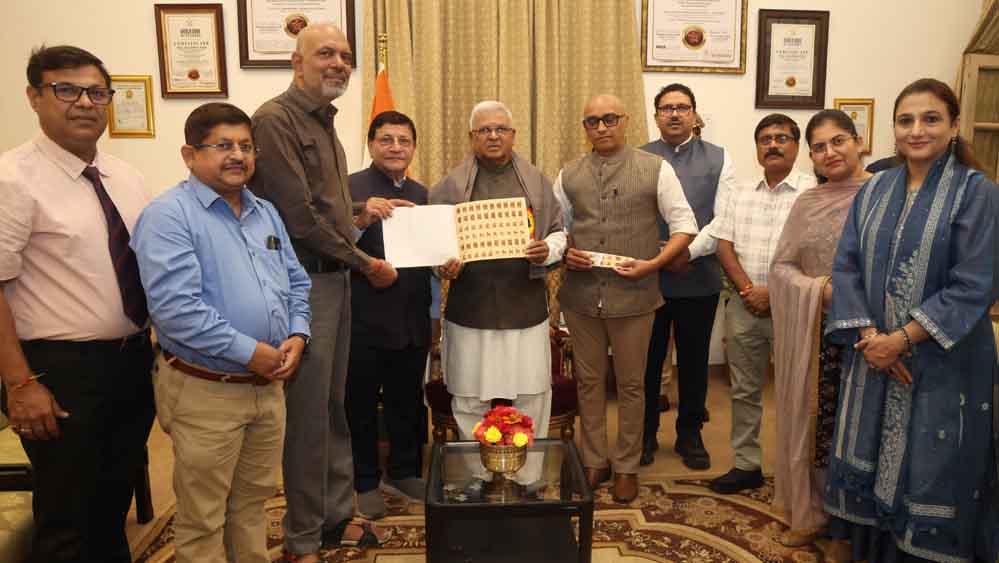 राज्यपाल पटेल की अपील, टीबी उन्मूलन अभियान के साथ नशा मुक्त भारत मिशन को भी जोड़ें