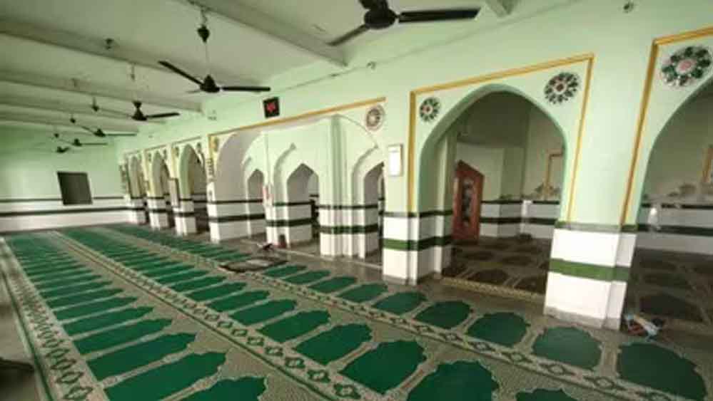 6 दिन में मस्जिद तोड़ने का आदेश, ओवैसी ने जताया विरोध; अब हाईकोर्ट का रुख करेंगे