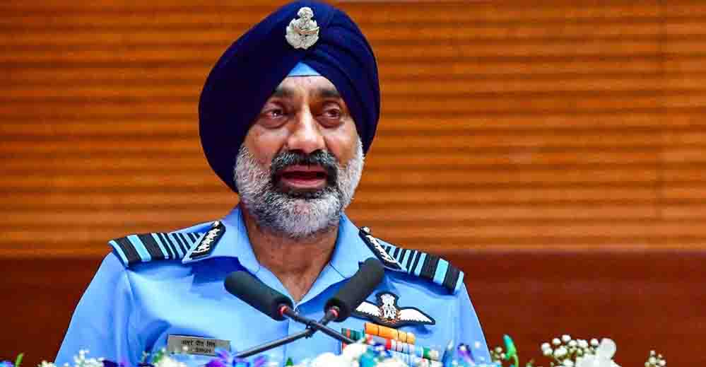 India-China Air War: चीन के पास ज्यादा फाइटर जेट, लेकिन तिब्बत के एयरबेस बन सकते हैं बड़ी चुनौती; जानें वजह