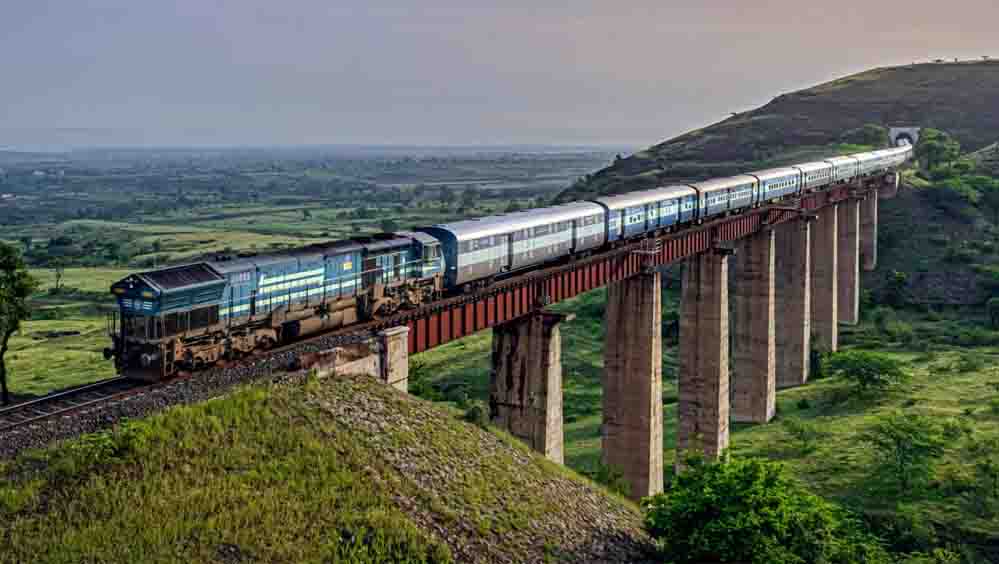 Indian Railways: रेलवे का बड़ा फैसला, गरीब रथ-जन शताब्दी समेत 10 जोड़ी ट्रेनें अब सिर्फ एक्सप्रेस