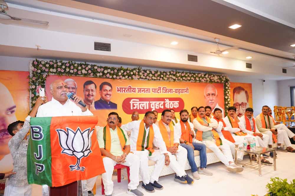 भाजपा प्रदेश अध्यक्ष हेमंत खण्डेलवाल का तीन जिलों में दौरा, कोर कमेटी और बूथ समितियों के साथ बनाई रणनीति
