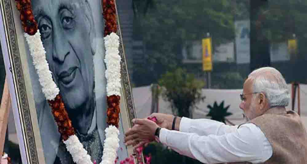 स्टैच्यू ऑफ यूनिटी पहुंचे पीएम मोदी, सरदार पटेल को दी श्रद्धांजलि; विकास परियोजनाओं की रखी आधारशिला