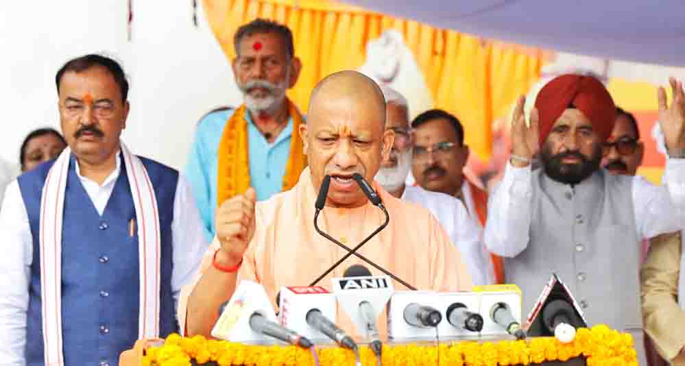 मुख्यमंत्री योगी ने दिलाई राष्ट्रीय एकता दिवस की शपथ, ‘पटेल स्मारिका 2026’ का किया विमोचन