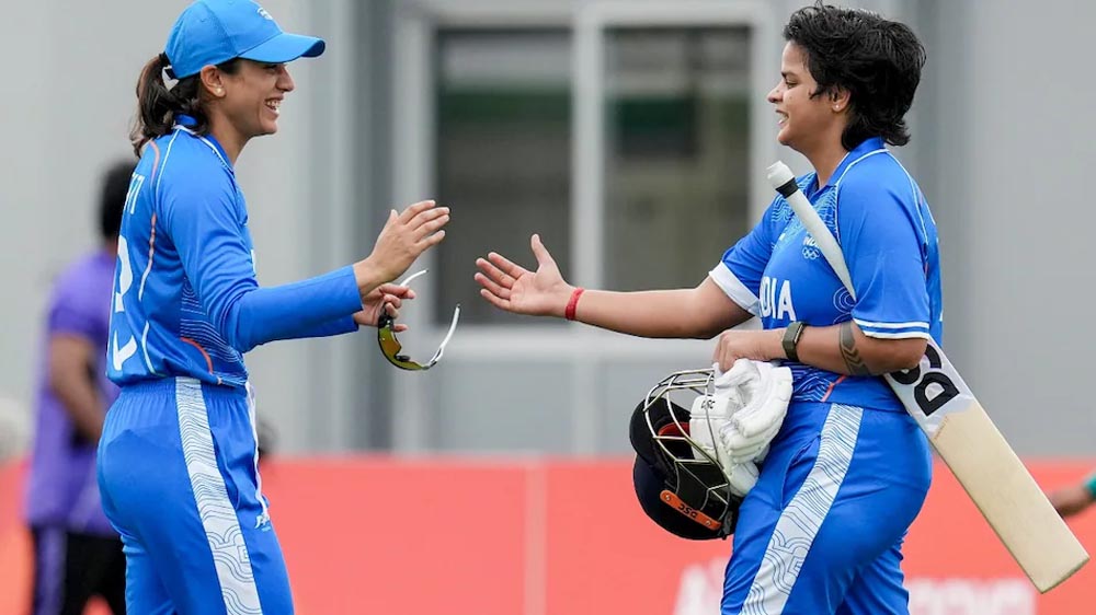 Shafali Verma Record: एक साल में 922 टी20 रन बनाने वाली पहली महिला बल्लेबाज बनीं शेफाली, मंधाना का रिकॉर्ड तोड़ा