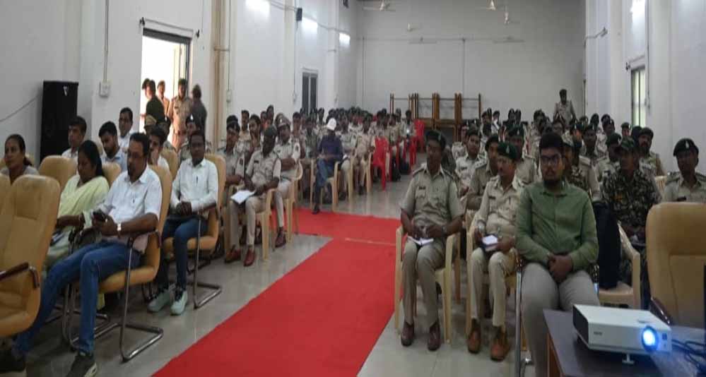 बस्तर में पहली बार टाइगर प्रोटेक्शन पर बड़ी पहल, वनकर्मियों को दिया गया खास प्रशिक्षण