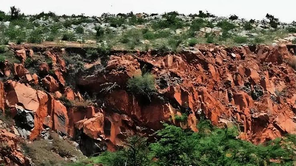 राजस्थान में अरावली को भारी नुकसान, अवैध खनन और निर्माण से बिगड़ रहा पर्यावरणीय संतुलन