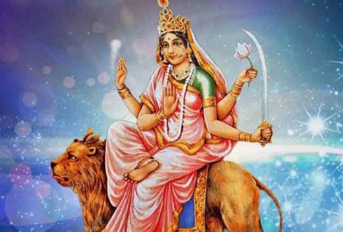 Maa Katyayani Katha 2026: नवरात्रि के छठे दिन पढ़ें मां कात्यायनी की व्रत कथा