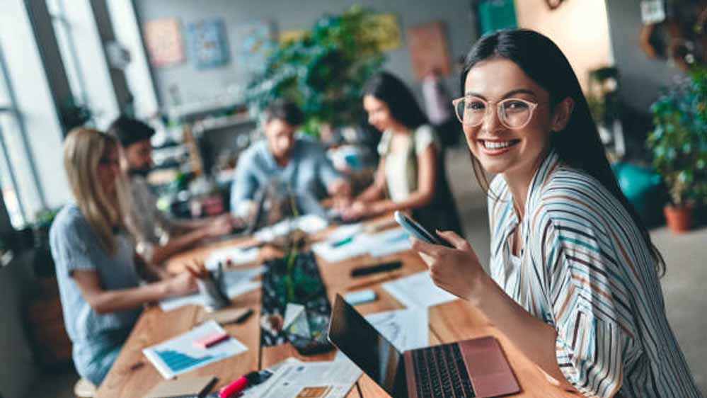 IT Jobs में बूम! 1.23 लाख नौकरियां उपलब्ध, लेकिन 55% वैकेंसी सिर्फ अनुभवी उम्मीदवारों के लिए
