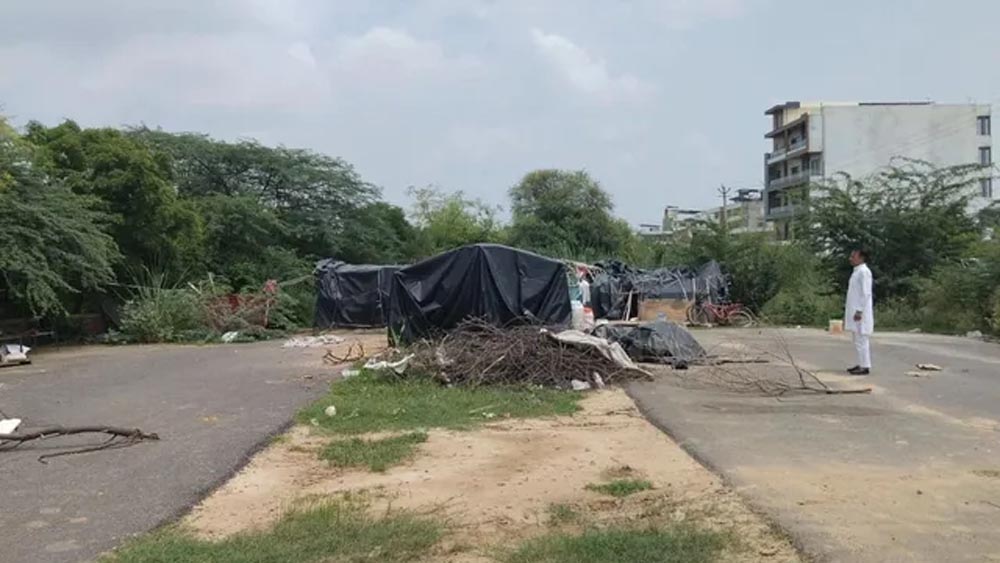 हरियाणा के हिसार में सेक्टर-33 की सालों पुरानी मांग पूरी होने की उम्मीद, सड़क निर्माण के लिए शुरू हुई लेवलिंग