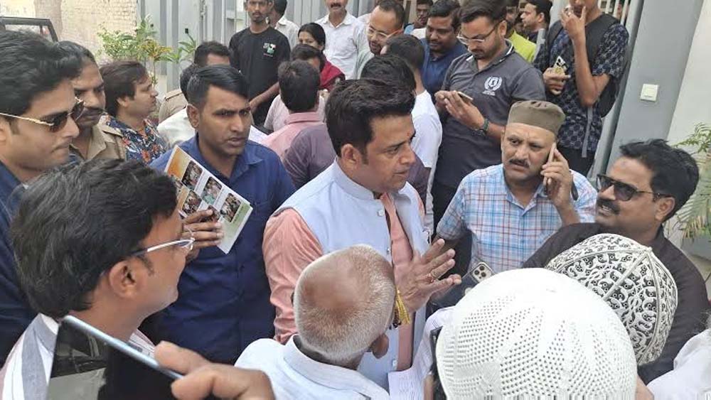 दिल्ली में कांग्रेस के प्रदर्शन पर रवि किशन का निशाना, राहुल गांधी को लेकर दिया बयान