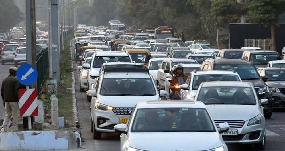 गुरुग्राम में जाम और अवैध पार्किंग पर लगाम की तैयारी, सड़कों पर उतरे 107 राइडर्स