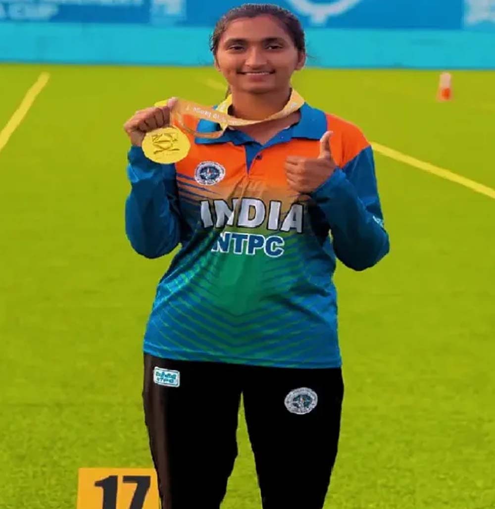 पिता ने कर्ज लेकर दिलाया धनुष, बेटी कीर्ति शर्मा ने गोल्ड जीतकर बढ़ाया जींद का मान