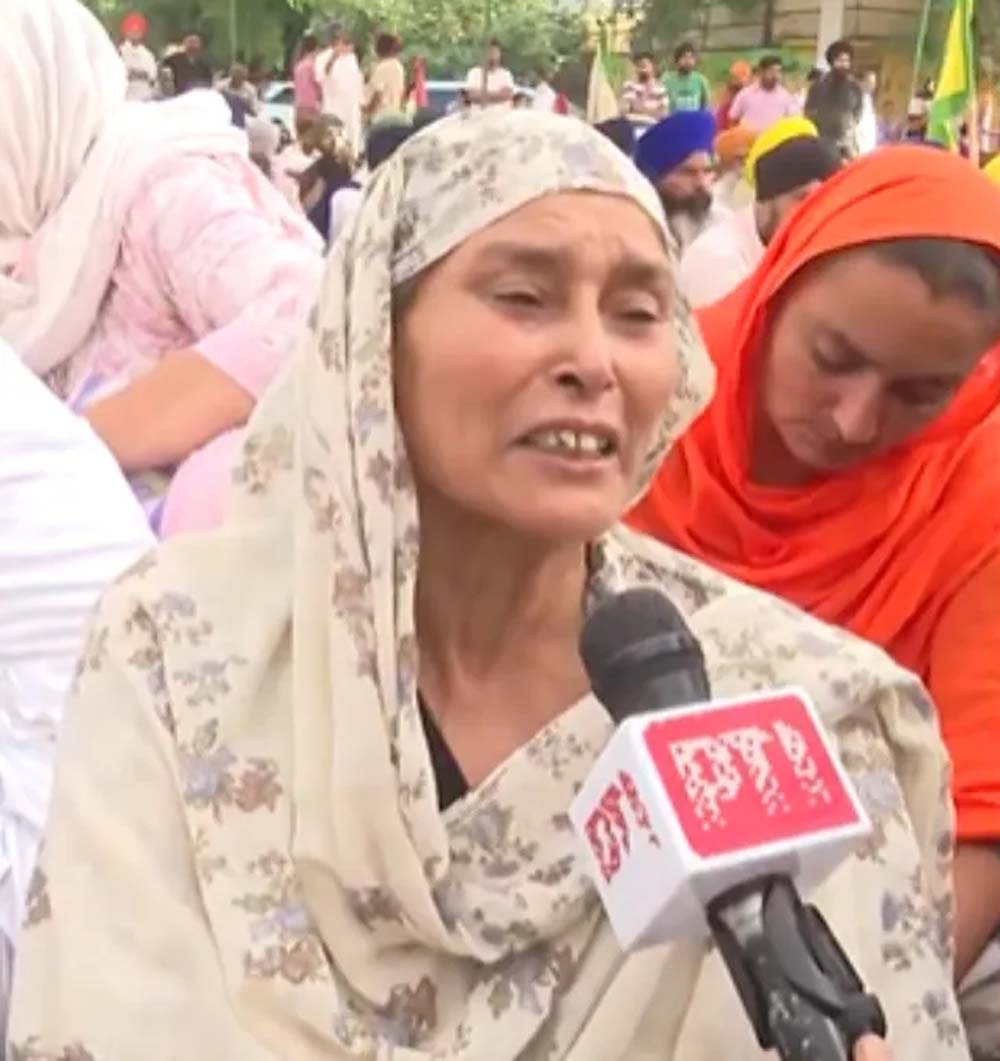 ‘मैं अपने बेटे का बदला लेकर रहूंगी’, परविंदर झोटा की मां का रो-रोकर बुरा हाल