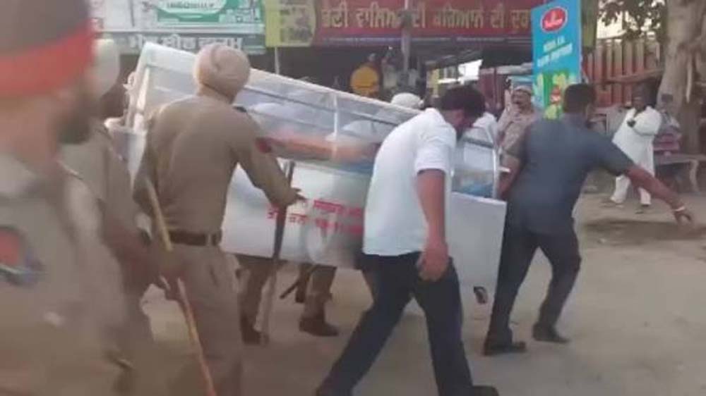 दलजीत के अंतिम संस्कार पर पिता ने तोड़ी चुप्पी, मदद के नाम पर गुमराह करने का लगाया आरोप