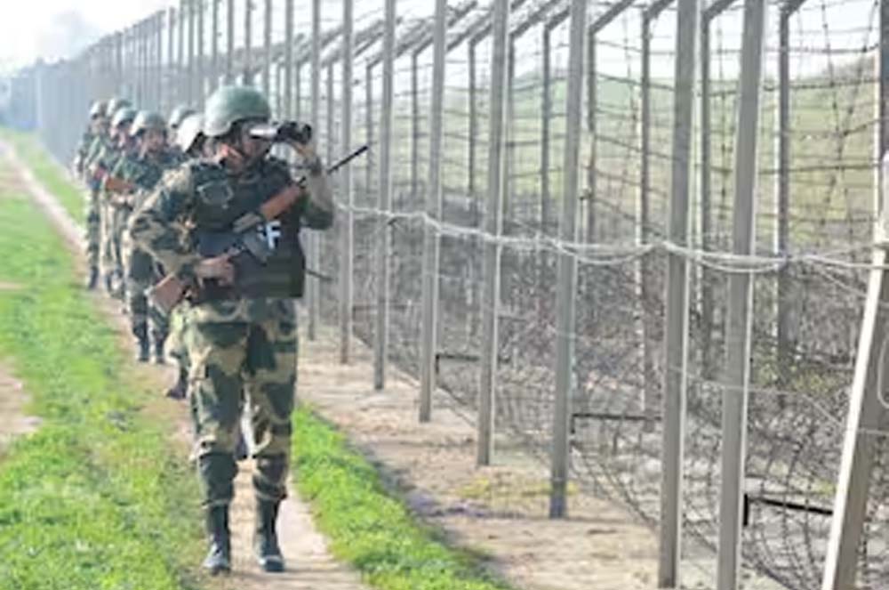 पंजाब में घुसपैठ की कोशिश नाकाम, BSF ने 2 पाकिस्तानियों को मार गिराया