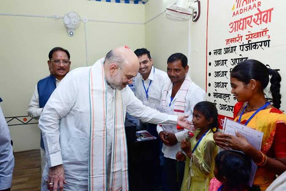 सुरक्षा कैंपों को सेवा डेरा में तब्दील कर दूरदराज के गांवों में पहुंचाई जा रही शासन की विभिन्न योजनाएं
