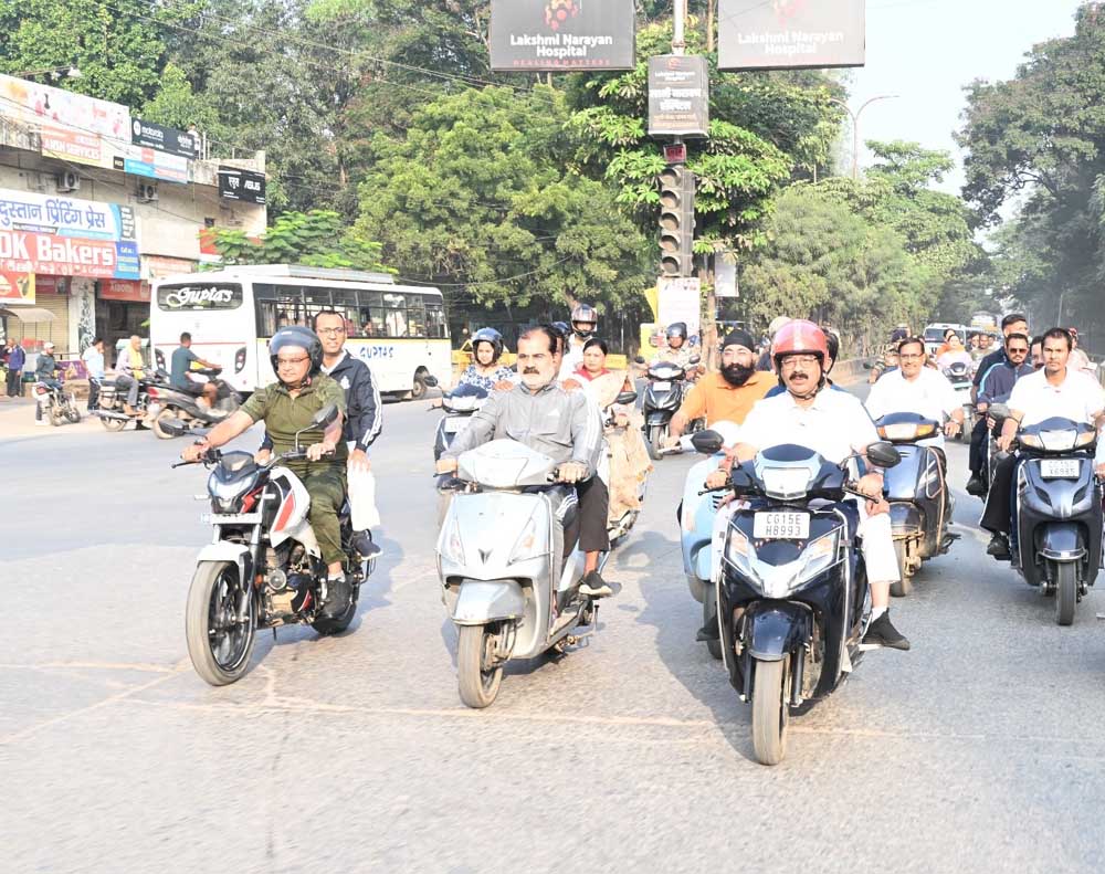 सफाई व्यवस्था बेहतर करने और नियमित मॉनिटरिंग के दिए निर्देश