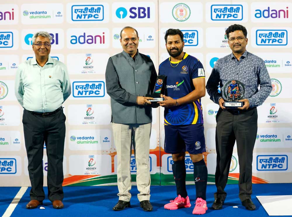 आखिरी दम तक चला संघर्ष, न्यायधानी नाइट्स और चक्रधर चैंपियंस ने 4-4 से खेला मुकाबला