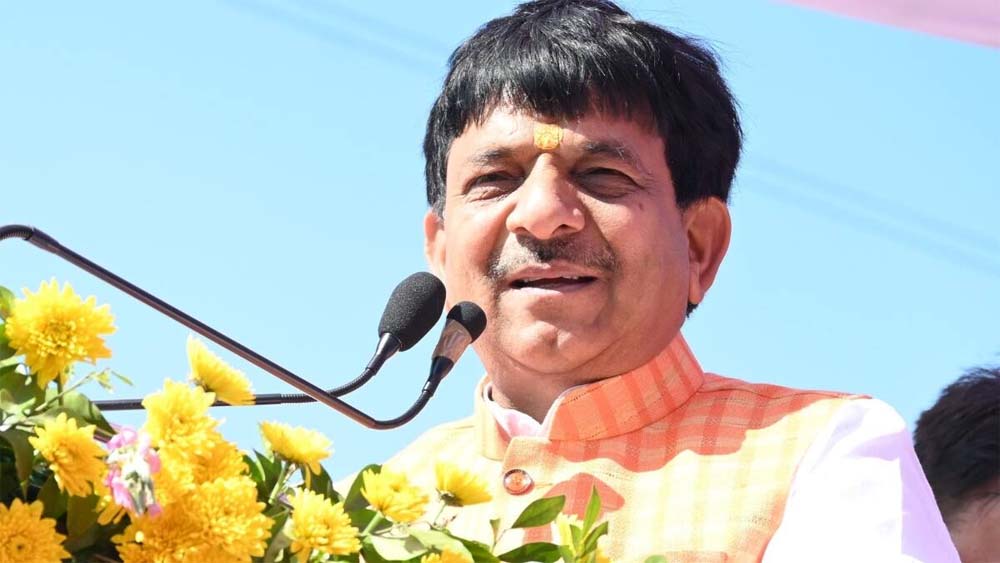 अखिलेश यादव पर मंत्री कपिलदेव अग्रवाल ने साधा निशाना