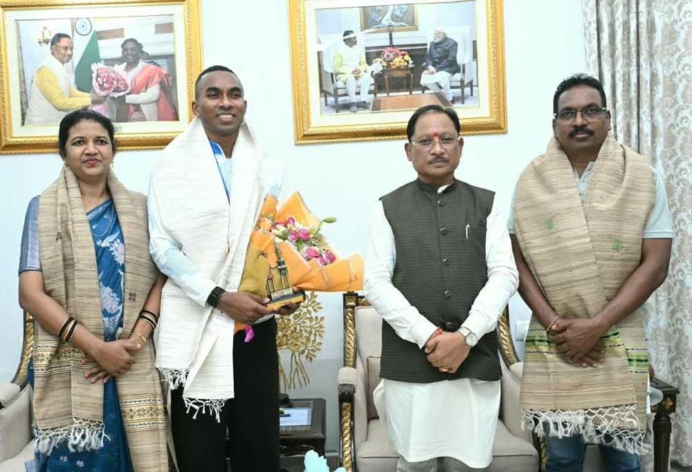 मुख्यमंत्री ने अनिमेष कुजूर को ऐतिहासिक उपलब्धि के लिए दी बधाई, कहा – आपकी सफलता पूरे छत्तीसगढ़ के लिए गौरव का विषय