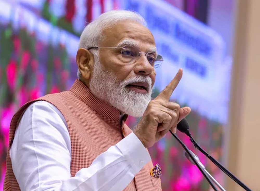 जनसेवा के 25 साल पूरे, PM मोदी ने गिनाईं उपलब्धियां; महंगाई पर भी कसा तंज