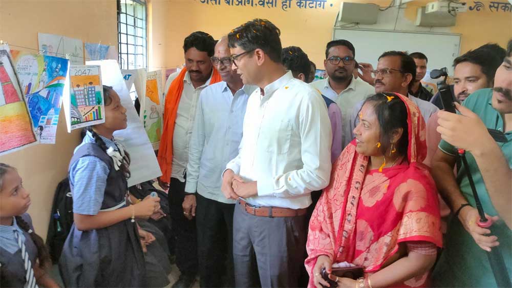विकासखंड स्तरीय चित्रकला एवं भाषण प्रतियोगिता में विद्यार्थियों ने दिखाई रचनात्मकता
