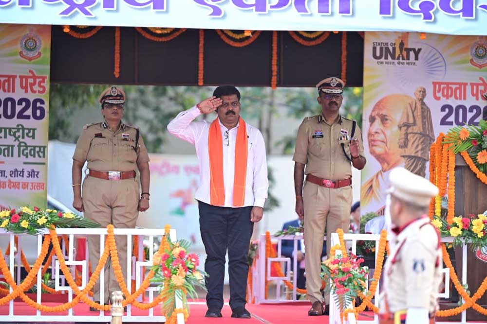 लौह पुरुष सरदार वल्लभभाई पटेल की 151वीं जयंती पर राष्ट्रीय एकता दिवस परेड समारोह में शामिल हुए गृह मंत्री विजय शर्मा