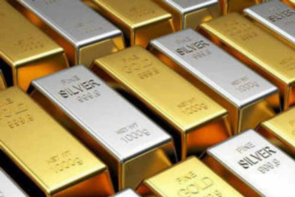 Gold-Silver Price Today: करवा चौथ पर चांदी धड़ाम, ₹2,600 टूटी कीमत; सोना कितना महंगा या सस्ता हुआ?