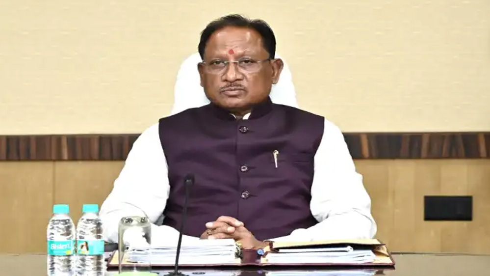 CM की समीक्षा बैठक में सख्ती, शिकायतों के निराकरण में लापरवाही पर तहसीलदार निलंबित